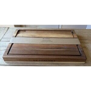 Le Creuset Acacia Wood w/ Oil Finish Butcher Block Carving Board NEW